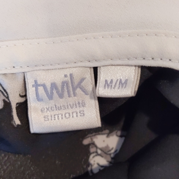 Pug Print Blouse - Picture 6 of 6